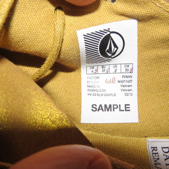 Ladies Volcom "On The road" Gold Sample Shoes - Picture 6 of 6